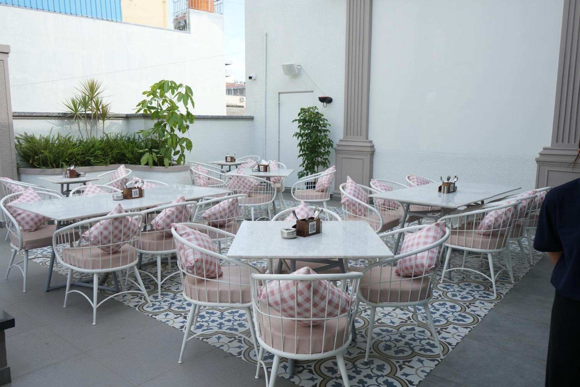 Fabhotel Memories Inn Bangalore Exterior photo